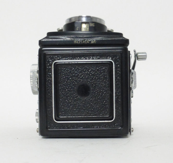 Yashica-Mat TLR Camera - Parts or Repair Only Medium Format Equipment - Medium Format Cameras - Medium Format TLR Cameras Yashica 3031128