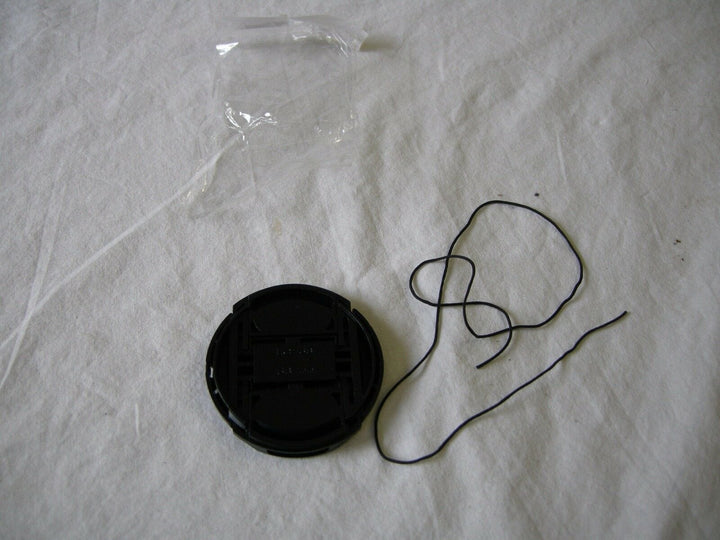 58mm Center Pinch Front Lens Cap with Cap Keeper String for Mamiya, Nikon, Canon Caps and Covers - Lens Caps Generic CAP58MM