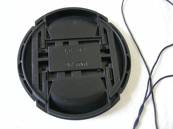 67mm Center Pinch Front Lens Cap with Cap Keeper String for Mamiya, Nikon, Canon Caps and Covers - Lens Caps Generic CAP67MM