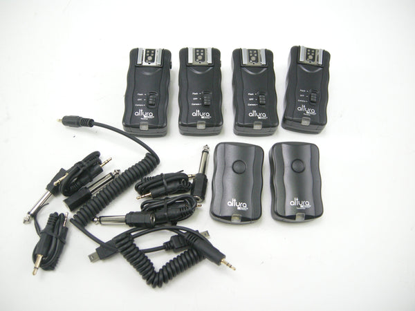 Alture Transmitters and Receivers Remote Controls and Cables - Wireless Triggering Remotes for Flash and Camera Altura 01024225