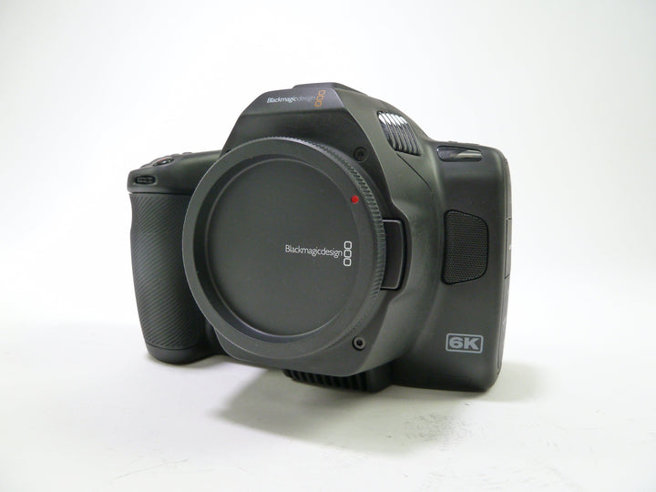 Blackmagic Pocket Cinema Camera 6K G2 with DaVinci Resolve Movie Cameras and Accessories BlackMagic 9966055