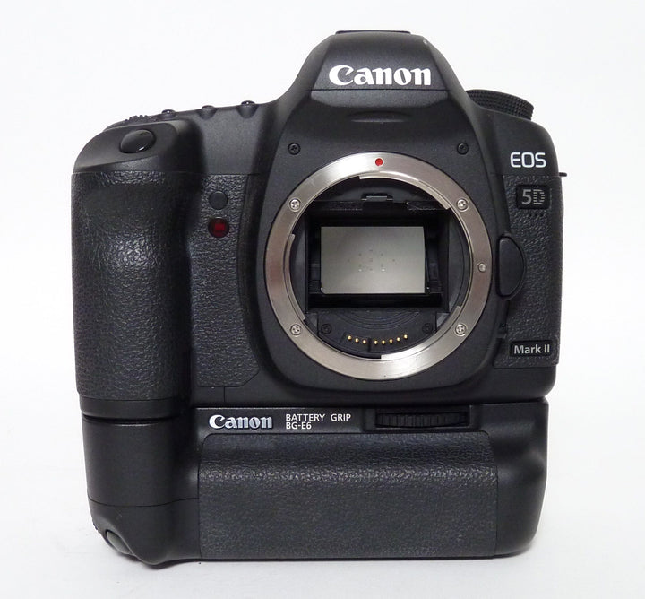 Canon 5D Mark II with BG-E6 Grip - Shutter Count 4117 Digital Cameras - Digital SLR Cameras Canon 292150438