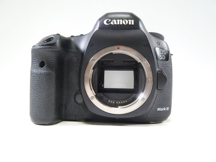 Canon 5D Mark III Body Shutter Count 228187 Digital Cameras - Digital SLR Cameras Canon 152027004302