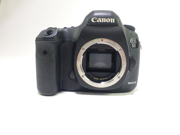 Canon 5D Mark III  Camera Body - Shutter Count 474226 Digital Cameras - Digital SLR Cameras Canon 012023003737