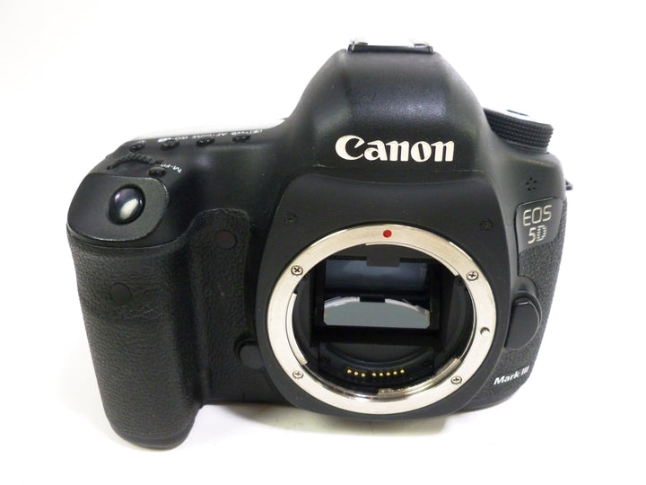 Canon 5D Mark III Digital SLR Camera Body Shutter Count - 50,823 with BG-E11 Digital Cameras - Digital SLR Cameras Canon 073024011998