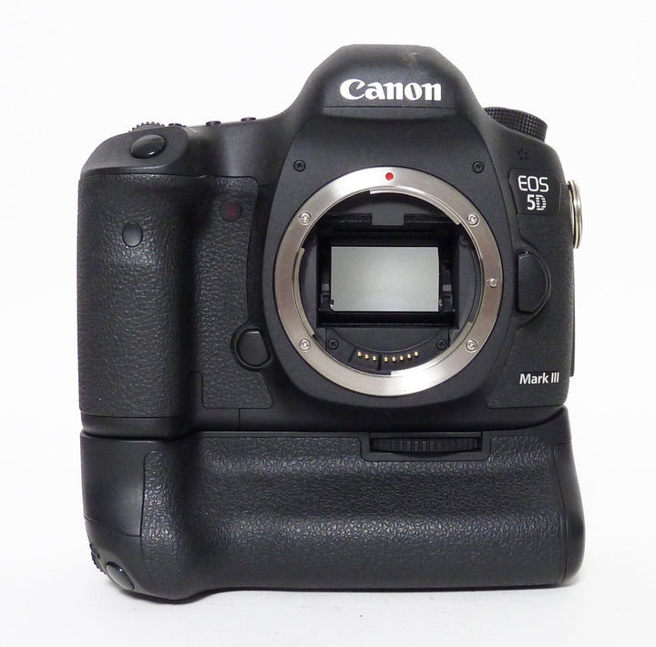 Canon 5D Mark III with BG-Ell Grip - Shot Count 4914 Digital Cameras - Digital SLR Cameras Canon 052033002112