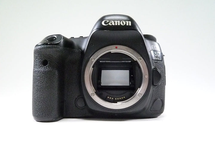 Canon 5D Mark IV Body Shutter Count 137753 Digital Cameras - Digital SLR Cameras Canon 032022007702