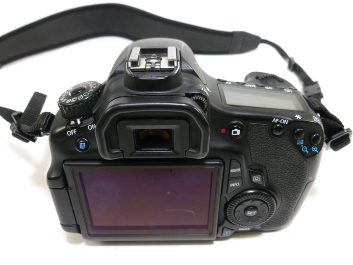 Canon 60D Body with 18-55mm Lens Shutter Count 36600 Digital Cameras - Digital SLR Cameras Canon 0670422468