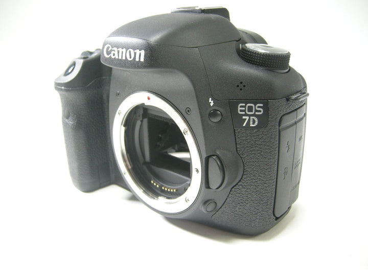 Canon 7D 18.0mp Digital SLR Body Only S/C 3,612 Digital Cameras - Digital SLR Cameras Canon 3171212968