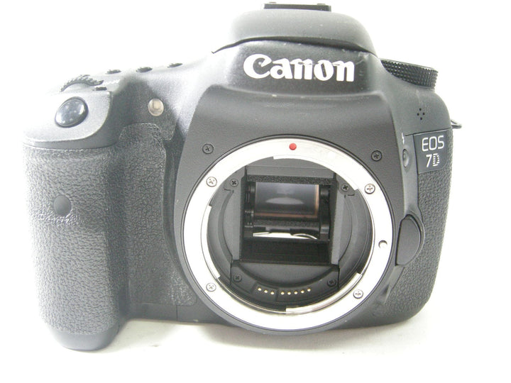 Canon 7D 18.0mp Digital SLR Body Only S/C 30520 (AS-IS) Digital Cameras - Digital SLR Cameras Canon 2771214115