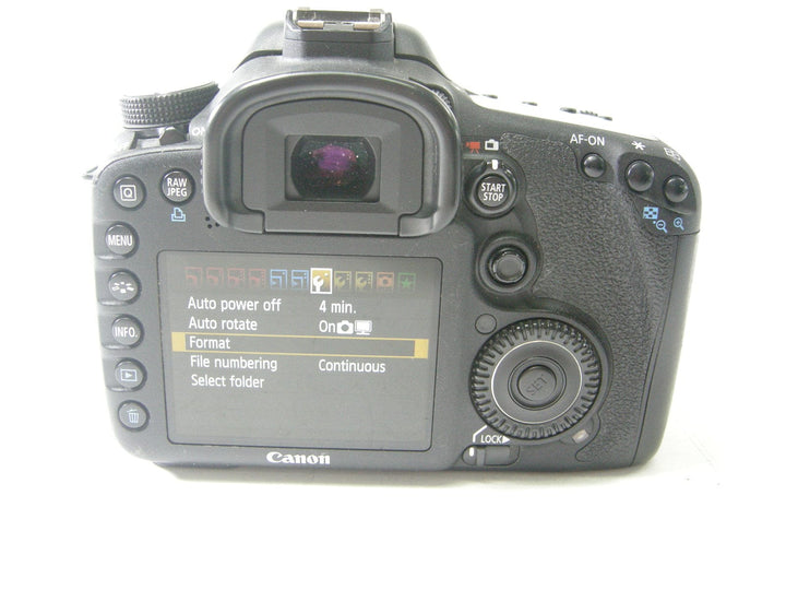 Canon 7D 18.0mp Digital SLR Body Only S/C 30520 (AS-IS) Digital Cameras - Digital SLR Cameras Canon 2771214115