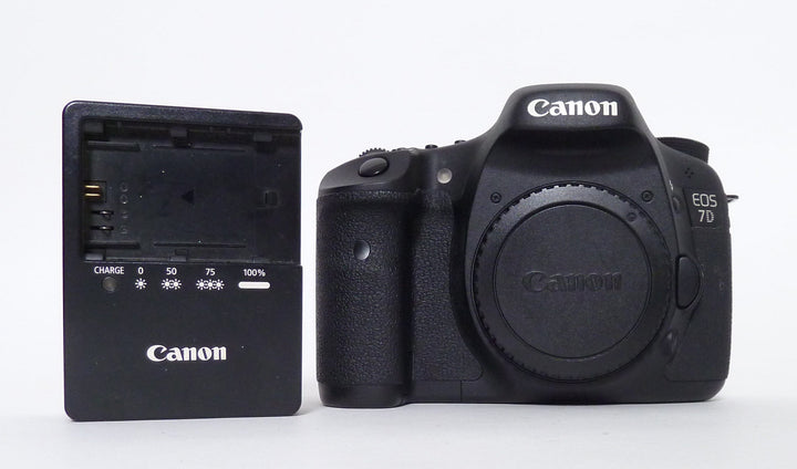 Canon 7D Body - Shutter Count 11285 Digital Cameras - Digital SLR Cameras Canon 1670902705