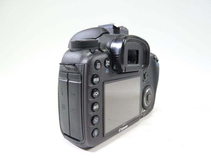 Canon 7D Body Shutter Count 6381 Digital Cameras - Digital SLR Cameras Canon 2571207330