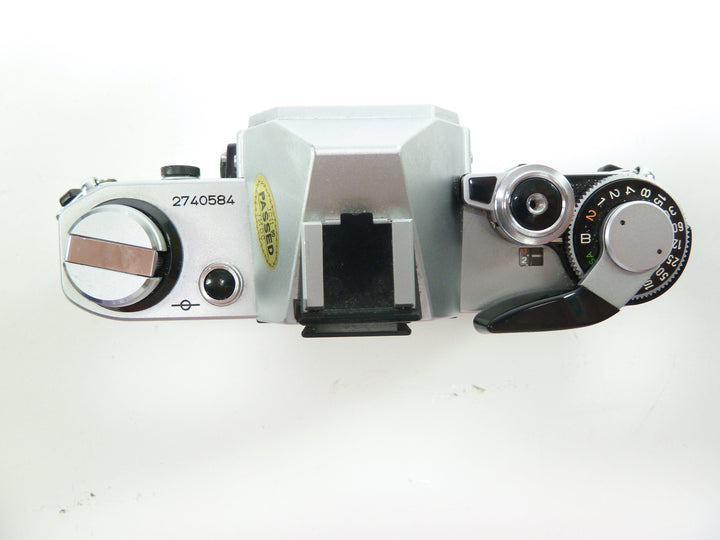 Canon AE-1 35mm Film Camera with 50mm f/1.8 Canon FD Lens 35mm Film Cameras - 35mm SLR Cameras - 35mm SLR Student Cameras Canon 435032