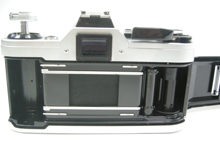 Canon AE-1 35mm SLR w/50mm f1.8 35mm Film Cameras - 35mm SLR Cameras - 35mm SLR Student Cameras Canon 2353344