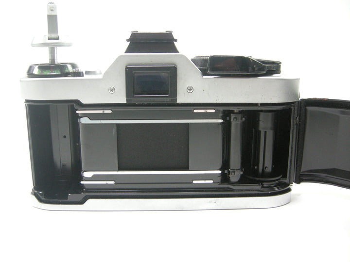 Canon AE-1 program 35mm SLR w/50mm f1.8 35mm Film Cameras - 35mm SLR Cameras - 35mm SLR Student Cameras Canon 3795541