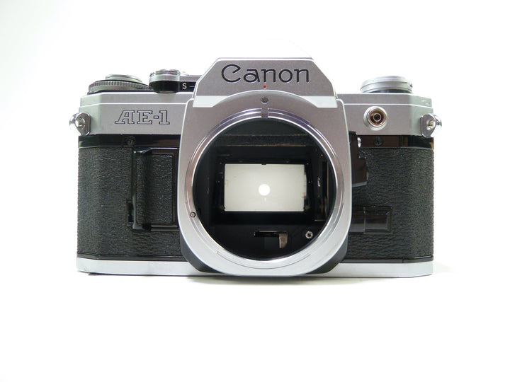 Canon AE-1 SLR  35mm film camera with a 50mm f/1.8 Lens 35mm Film Cameras - 35mm SLR Cameras Canon 207156