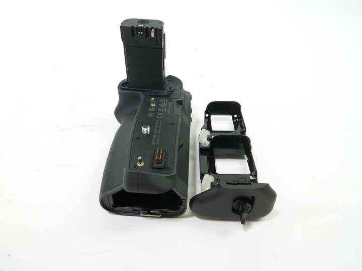 Canon Battery Grip BG-E22 w Power Cable PD-E1 Grips, Brackets and Winders Canon 0501004091