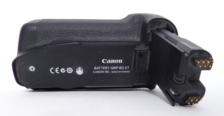 Canon BG-E7 Battery Grip for EOS 7D Body Grips, Brackets and Winders Canon 0901000138