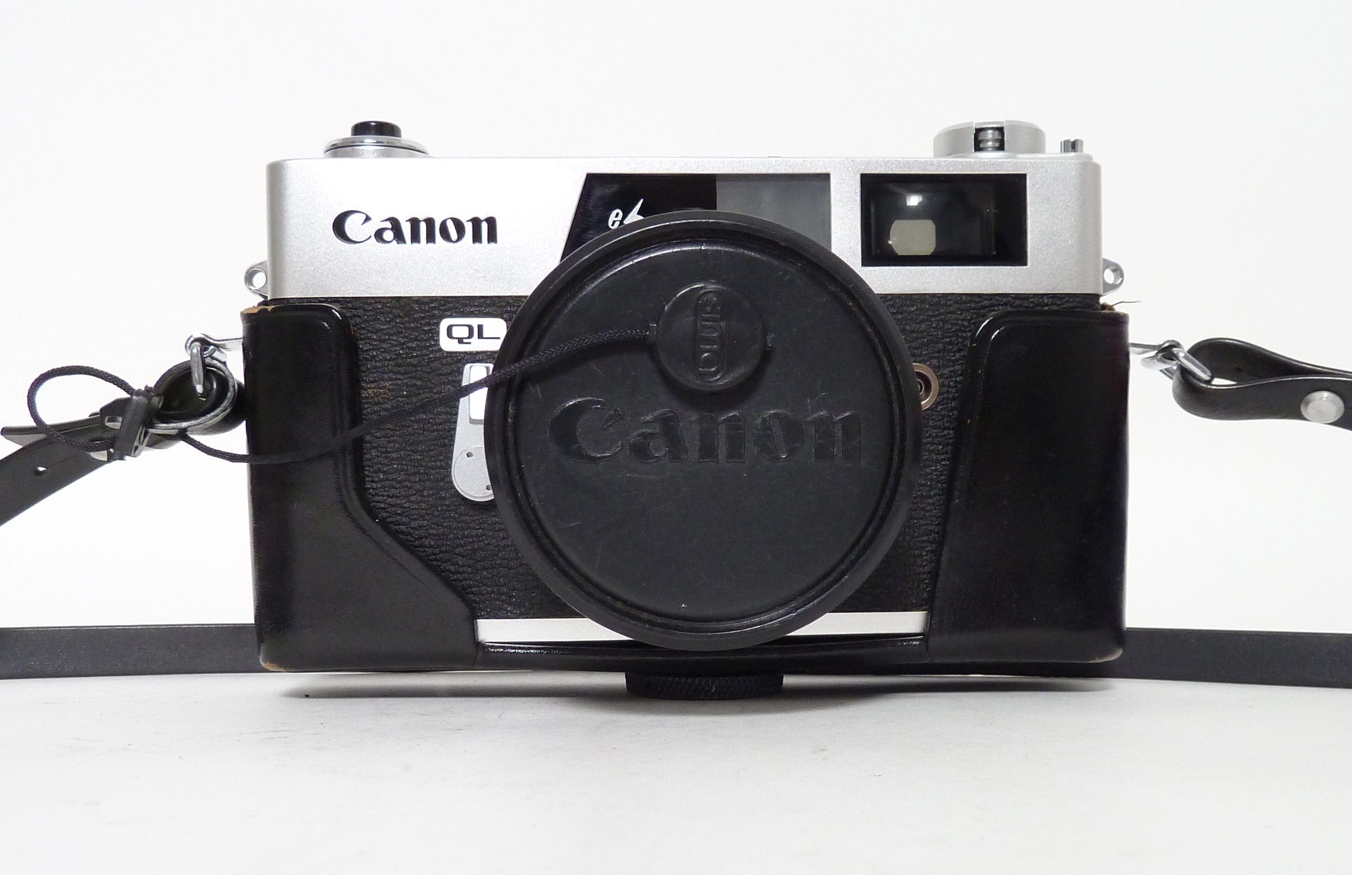 Canon Canonet QL19E with 45mm f1.9 SE Lens and Case – Camera Exchange