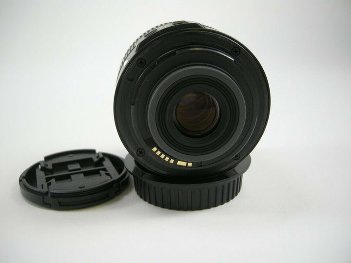 Canon EF-S 18-55mm f/3.5-5.6 IS Lens Lenses - Small Format - Canon EOS Mount Lenses - EF-S Crop Sensor Lenses Canon 523122701