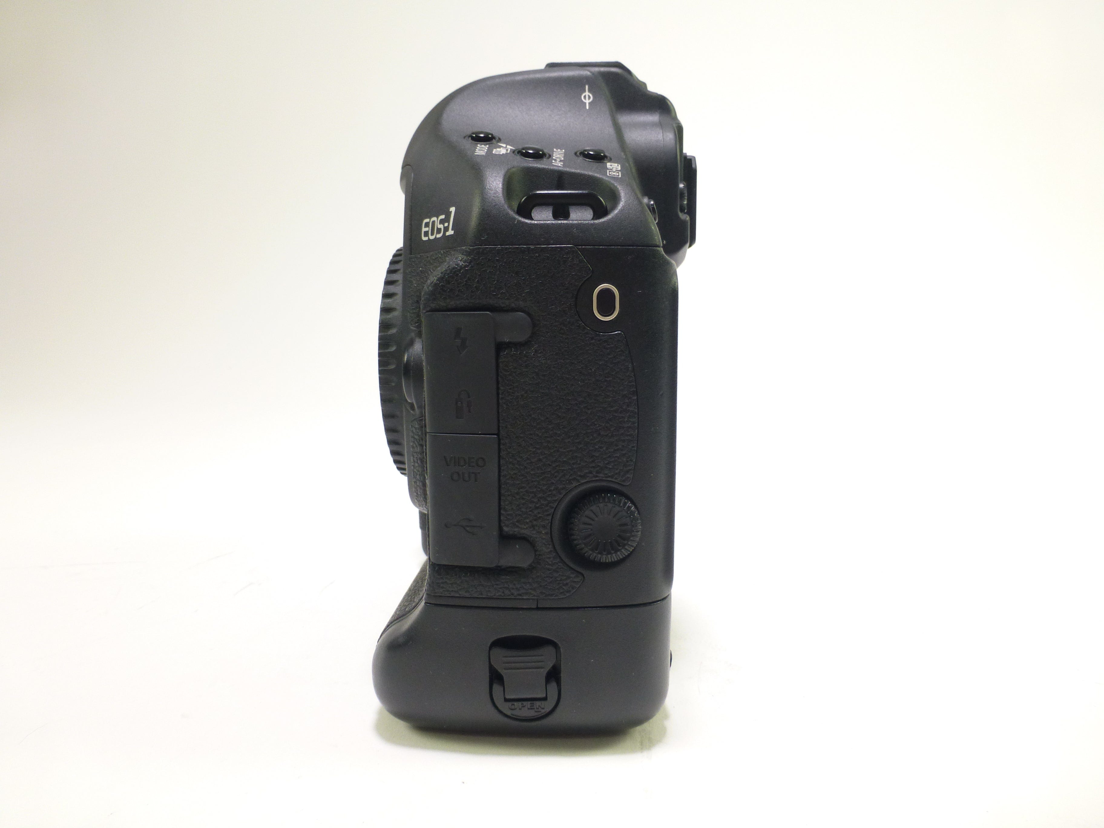 Canon EOS-1D Mark III Camera Body - No shutter count Canon EOS-1D Mark III Camera Body - No shutter count