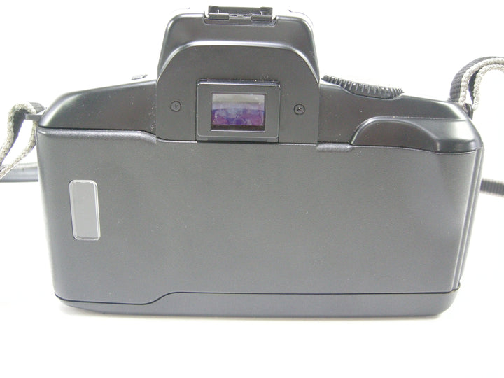 Canon EOS 750 35mm SLR film camera Body Only 35mm Film Cameras - 35mm SLR Cameras Canon 1102728