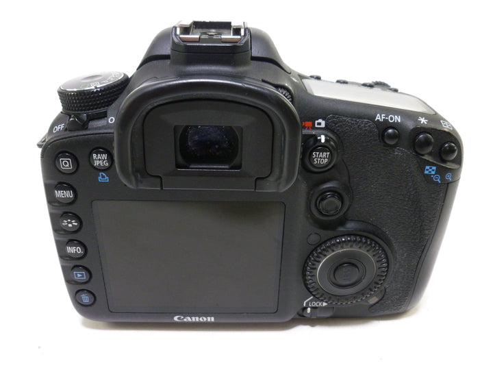 Canon EOS 7D Camera Body Shutter Count - 15,318 Digital Cameras - Digital SLR Cameras Canon 3971604623