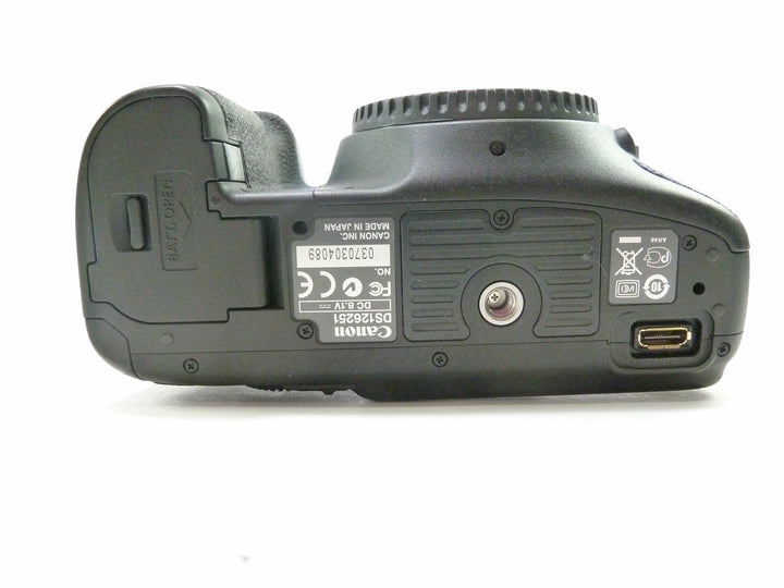 Canon EOS 7D DSLR Camera Body - Shutter Count 13928 Digital Cameras - Digital SLR Cameras Canon 0370304089