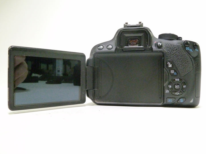 Canon EOS Rebel T5i Digital SLR Camera Body - Shutter Count 42161 Digital Cameras - Digital SLR Cameras Canon 342035008312