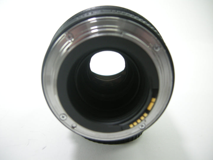 Canon Macro EF 100mm f2.8 USM Lenses - Small Format - Canon EOS Mount Lenses Canon 31602223