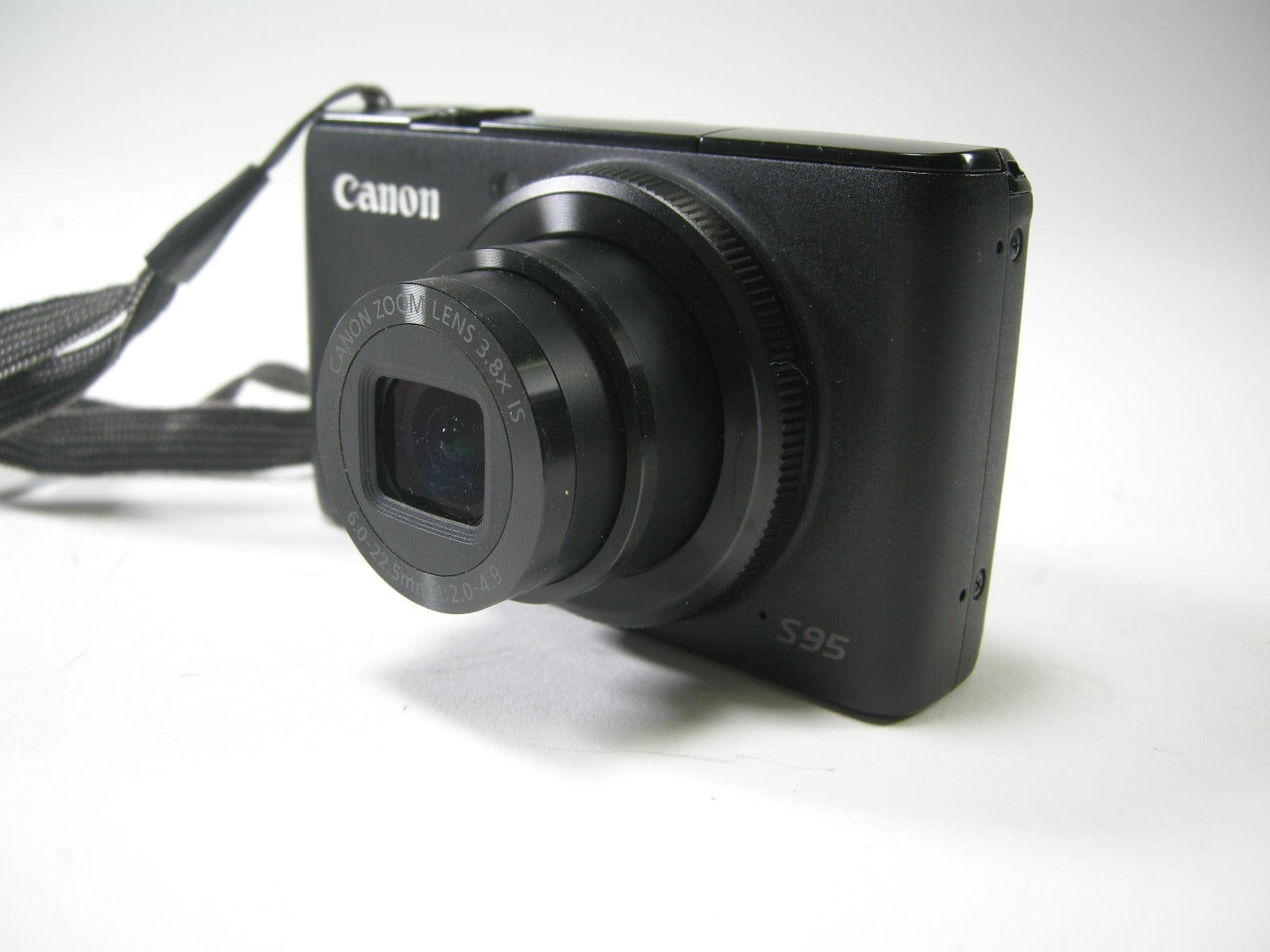 CANON POWERSHOT S95 10.0MP DIGITAL POINT AND SHOOT CAMERA outlet BLACK