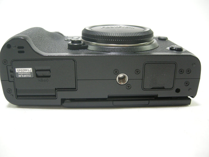 Fuji X-T2 24.3mp Digital Mirrorless camera Body only Digital Cameras - Digital Mirrorless Cameras Fuji 71A60565