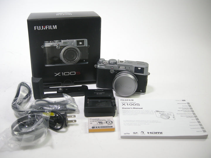 Fuji X100S 16.3mp Digital camera Digital Cameras - Digital Point and Shoot Cameras Fuji 34A03242