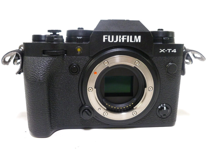 Fuji XT-4 Digital Mirrorless Camera Body Shutter Count - 3396 with JJC HG-XT4 Grip Digital Cameras - Digital Mirrorless Cameras Fuji 0DA01798