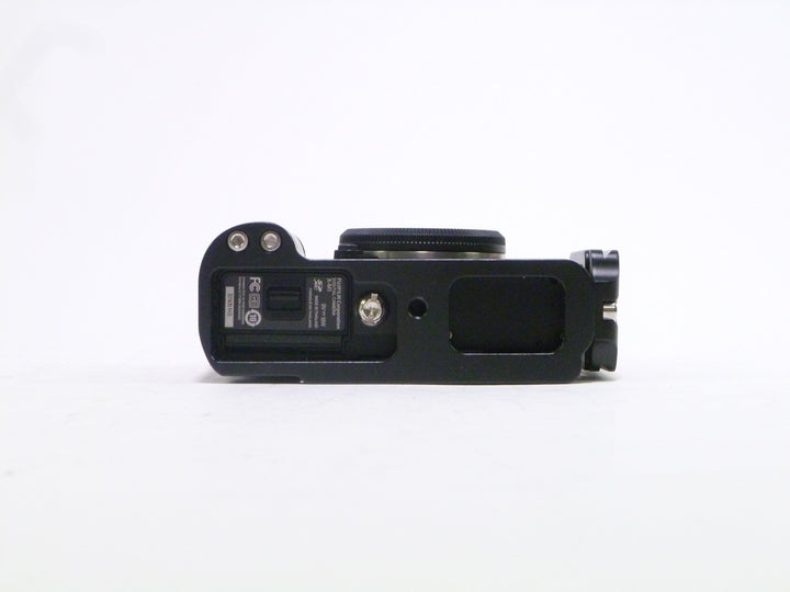 Fujifilm X-M1 Digital Mirrorless 16MP Camera Body Only Digital Cameras - Digital Mirrorless Cameras Fujifilm 37A05145