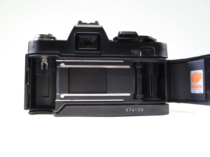 Konica Autoreflex TC w/50mm f/1.7 Lens 35mm Camera Film Backs Konica 674129