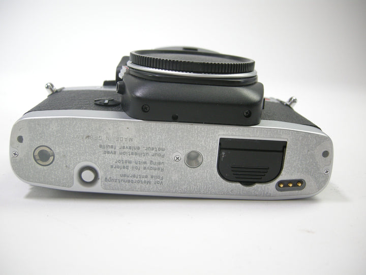 Leica R7 35mm SLR camera Body Only " EC " 35mm Film Cameras - 35mm SLR Cameras Leica 2065168