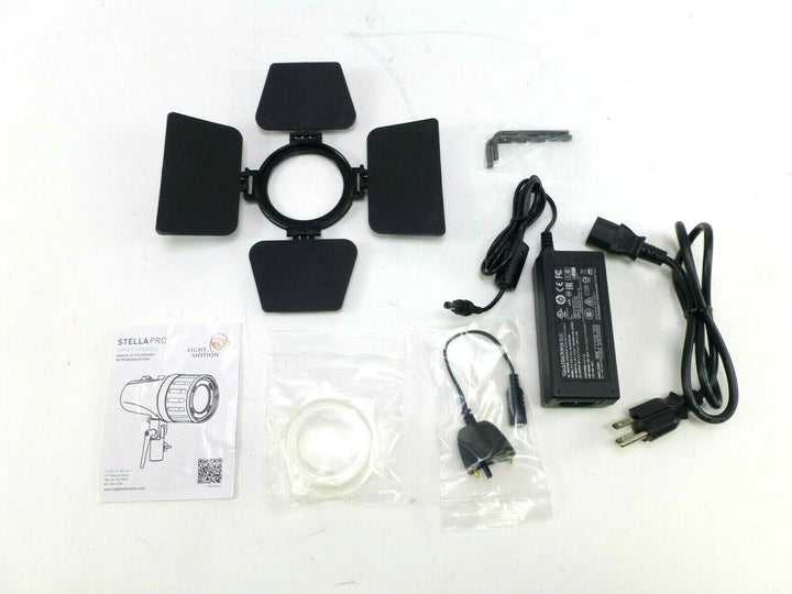 Light and Motion Stella Pro 5000 US/JP 5600K LED Light, OEM Box with Accessories Studio Lighting and Equipment Light and Motion LM850-0365-AD