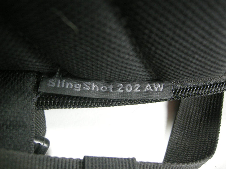 Lowepro SlingShot 202AW - Black and Gray Bags and Cases Lowepro SS202AW