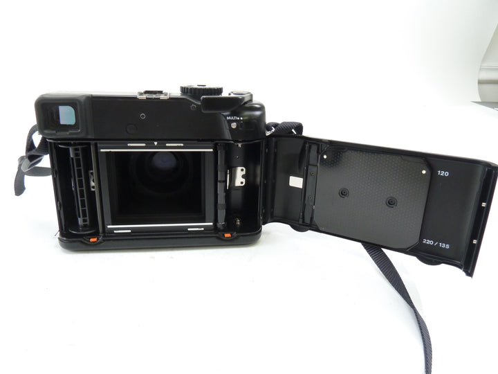 Mamiya II Black Body with 80MM F4 Lens and Strap – Camera Exchange