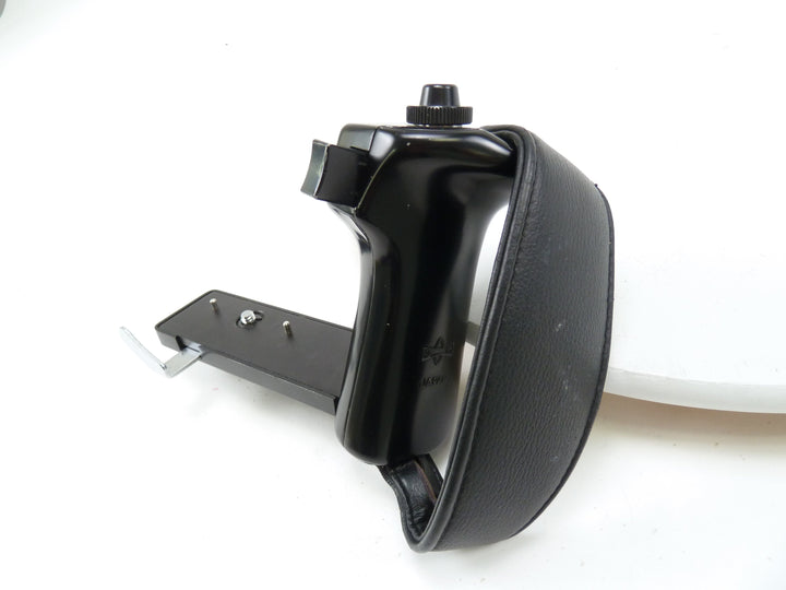 Mamiya M645 Left Hand Grip with 1/4-20 Medium Format Equipment - Medium Format Accessories Mamiya 11082290