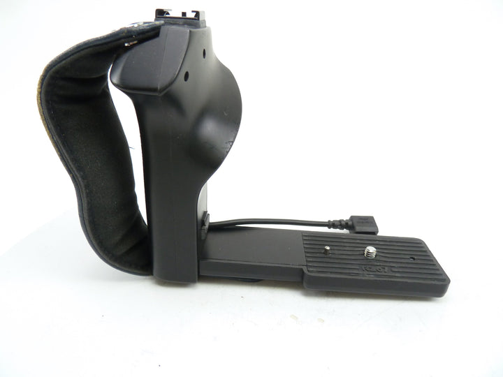 Mamiya RZ 67 Left Hand Grip with Electronic Cable Medium Format Equipment - Medium Format Accessories Mamiya 4142203