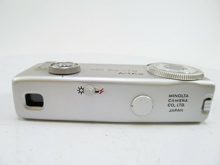 Minolta 16 Miniature Camera with case in EC Film Cameras - Other Formats (126, 110, 127 etc.) Minolta 342400
