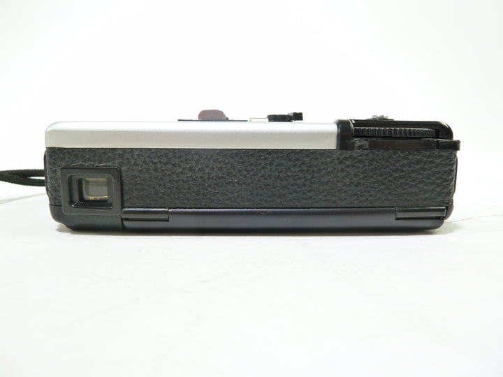 Minolta 16QT  - 16mm  Point and Shoot Spy Cam Film Cameras - Other Formats (126, 110, 127 etc.) Minolta 235825