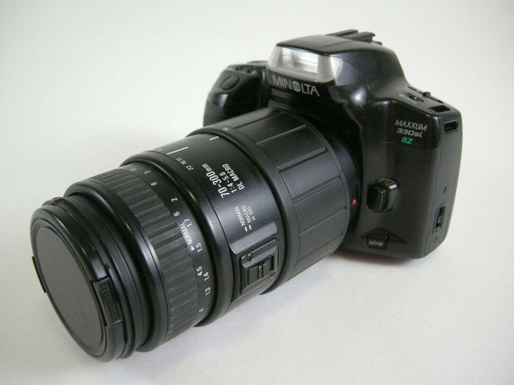 Minolta Maxxum 330si RZ 35mm SLR film camera w/Sigma 70-300 f4-5.6 DL Macro lens 35mm Film Cameras - 35mm SLR Cameras Minolta 96519438