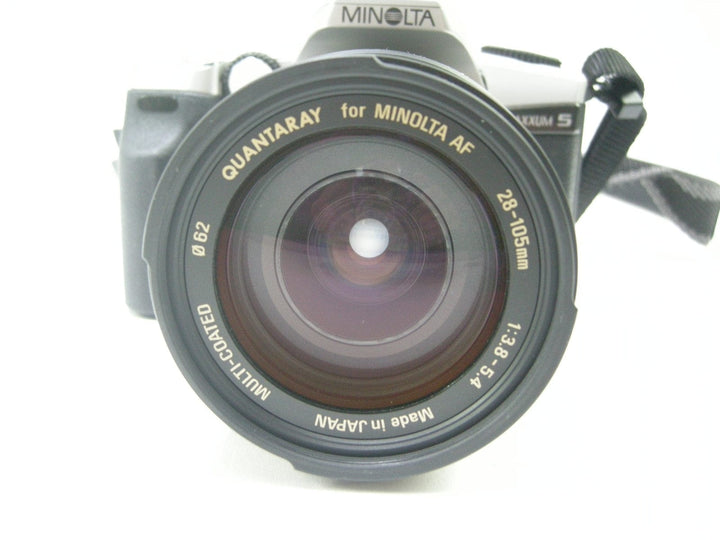 Minolta Maxxum 5 35mm SLR camera w/ Quantaray MC 28-105mm f3.8-5.4 AF 35mm Film Cameras - 35mm SLR Cameras Minolta 99101287