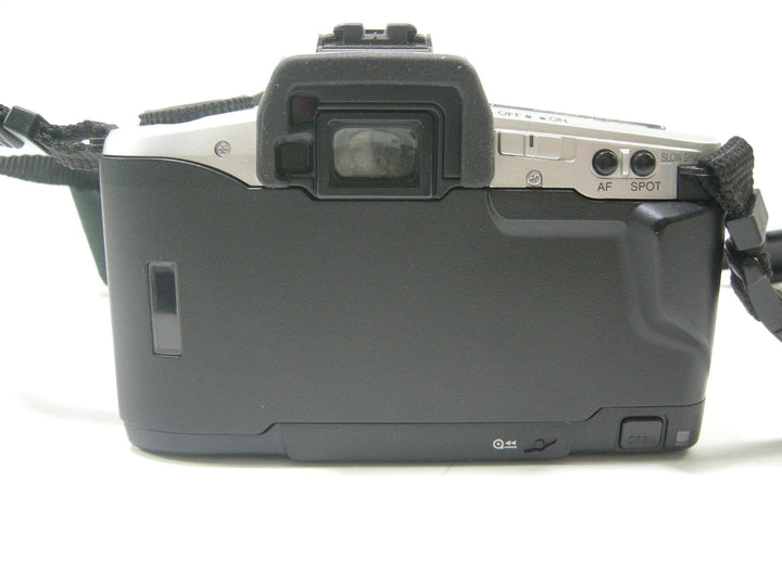 Minolta Maxxum 5 35mm SLR w/AF Zoom 28-80mm f3.5-5.6D 35mm Film Cameras - 35mm SLR Cameras Minolta 01104998