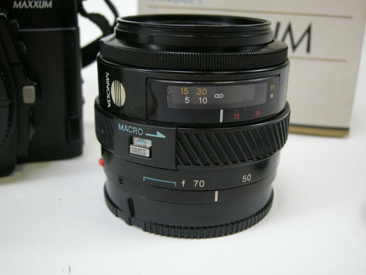 Minolta Maxxum 5000 35mm film camera w/ 35-70 f4 AF Lens 35mm Film Cameras - 35mm SLR Cameras Minolta 1071916
