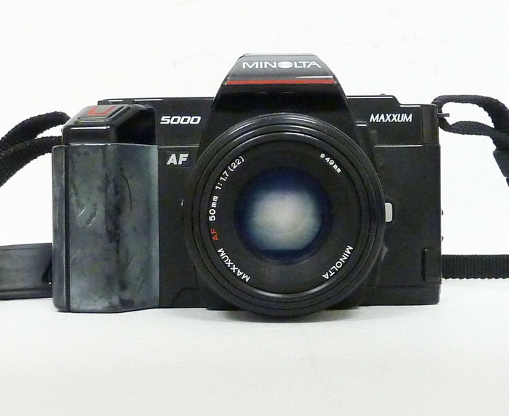 Minolta Maxxum 5000 with Minolta AF 50mm F1.7 Lens 35mm Film Cameras - 35mm SLR Cameras Minolta 14122102